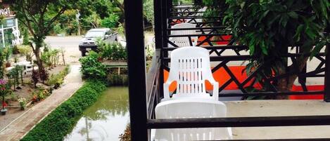 Large One Bedroom | Terrace/patio