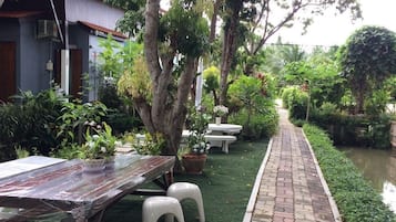 Small Double Room | BBQ/picnic Area