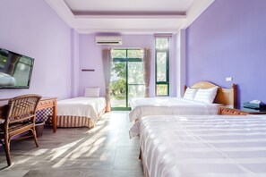 Comfort-Vierbettzimmer | Schreibtisch, Verdunkelungsvorhänge, schallisolierte Zimmer