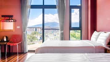 Family Room with Balcony | Desk, blackout drapes, soundproofing, free WiFi