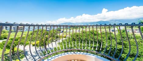 Family Room with Balcony | View from room