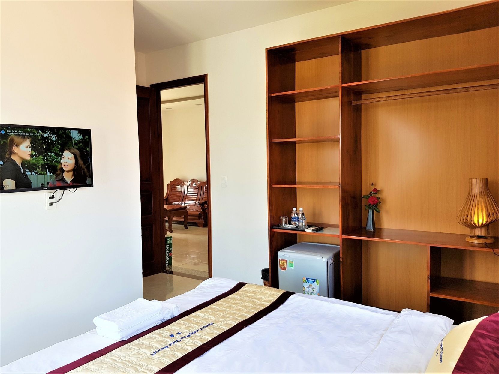 Minibar, desk, soundproofing, free WiFi
