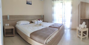Allergikerbettwaren, Betten mit Memory-Foam-Matratzen, Schreibtisch