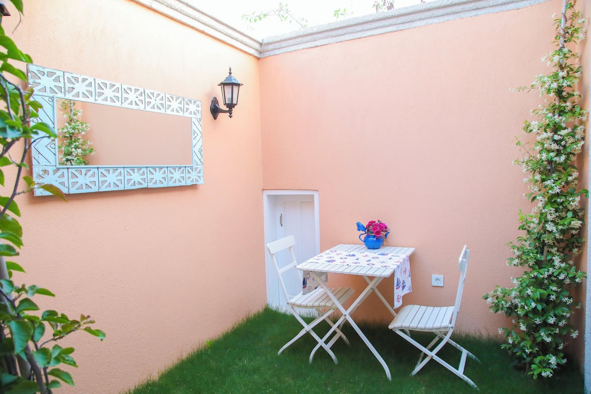 Superior Room, Garden Area | 1 bilik tidur, bar mini, Wi-fi percuma