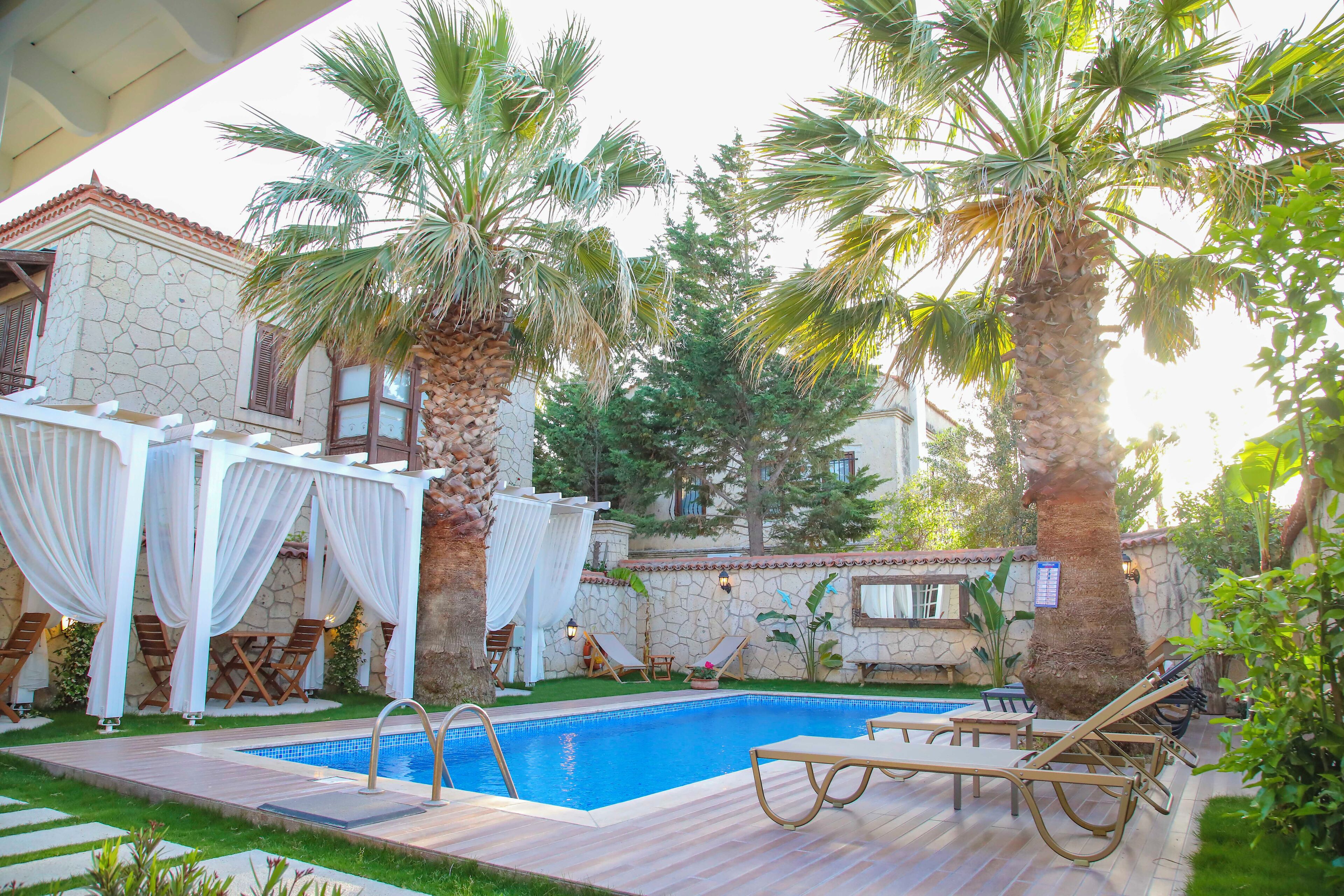 Außenpool (je nach Saison geöffnet)