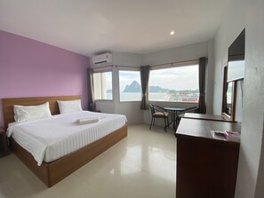 Standard Double Room with Seaview | In-room safe, rollaway beds, free WiFi - Prachuap Beach Hotel (Prachuap Khiri Khan)
