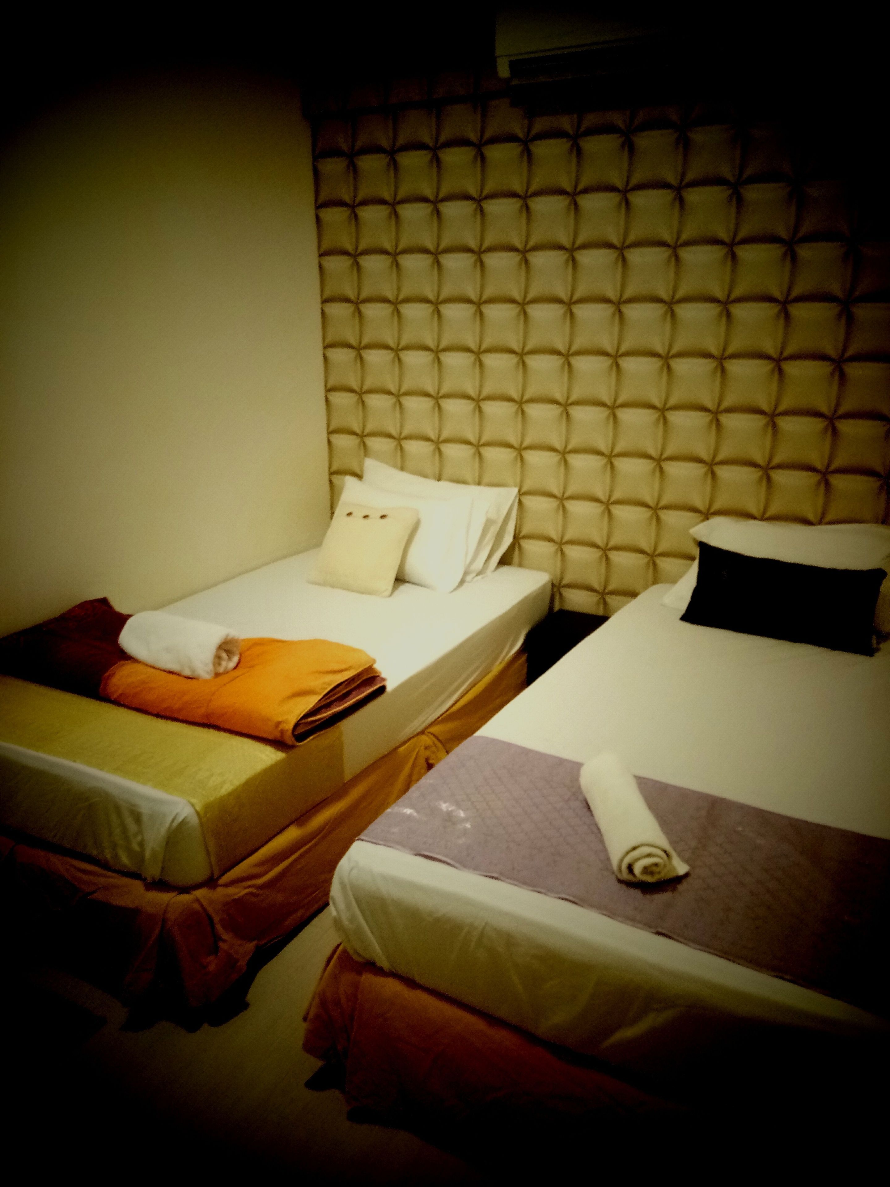 書桌、熨斗/熨衫板