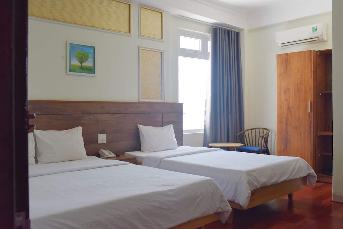 Chambre Triple Panoramique | Minibar, bureau, Wi-Fi gratuit