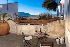 Villa exclusiva, vista a la alberca | Terraza o patio