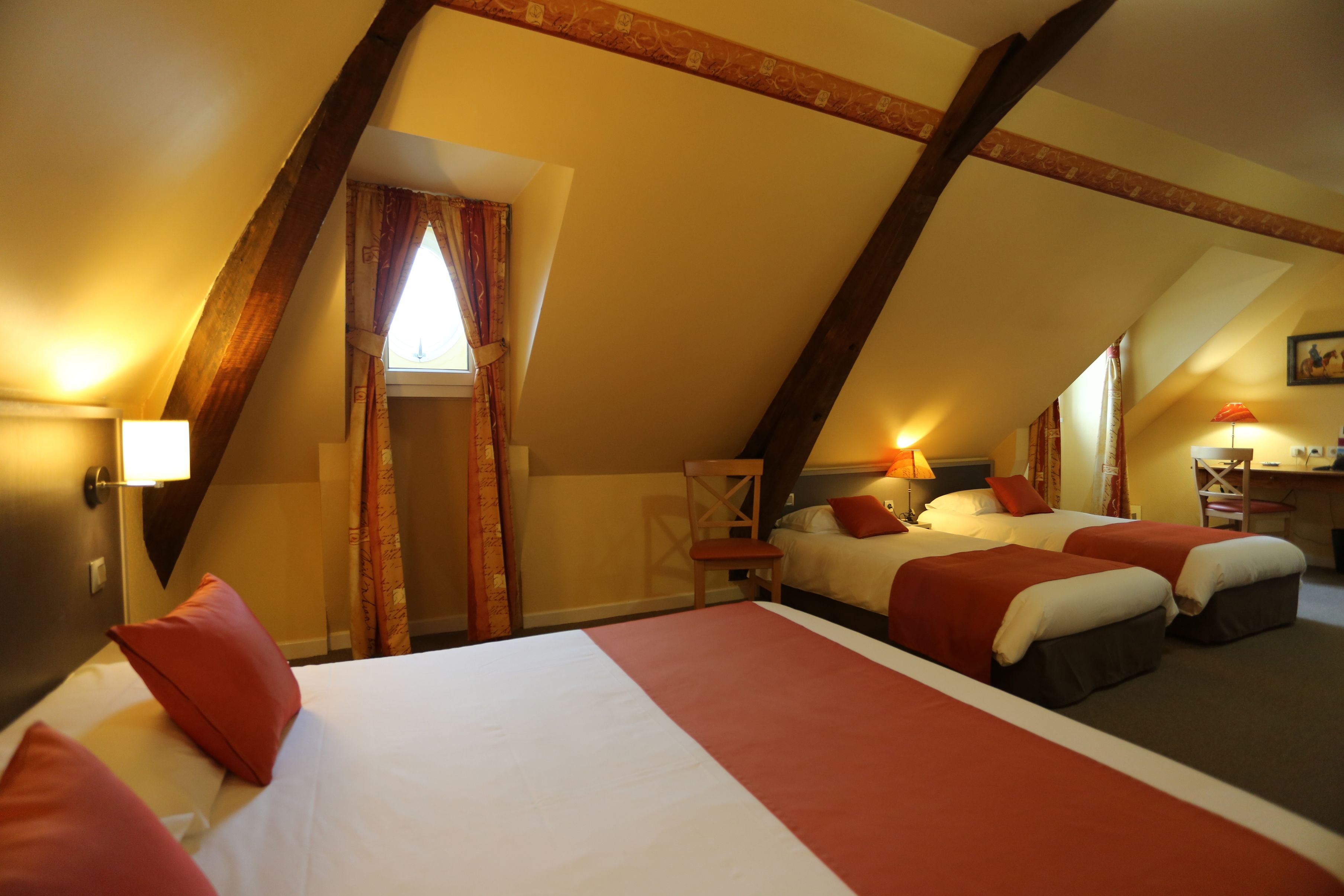 comfort quadruple room | premium bedding, desk, soundproofing, free wifi