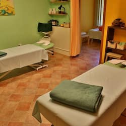 Couples treatment room(s), hot stone massages, body wraps, body scrubs