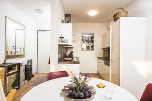 Apartment, 1 Bedroom, Terrace | In-room dining - Sky View Apartment Vienna by Welcome2Vienna (Vienna)