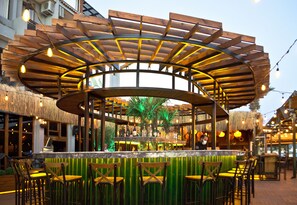 Bar (on property) - Kerman Hotel (Cesme)