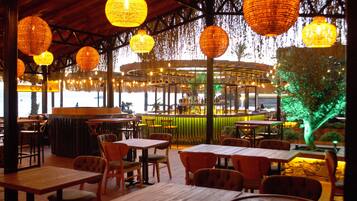 Frühstück, Mittagessen, Abendessen, türkische Küche