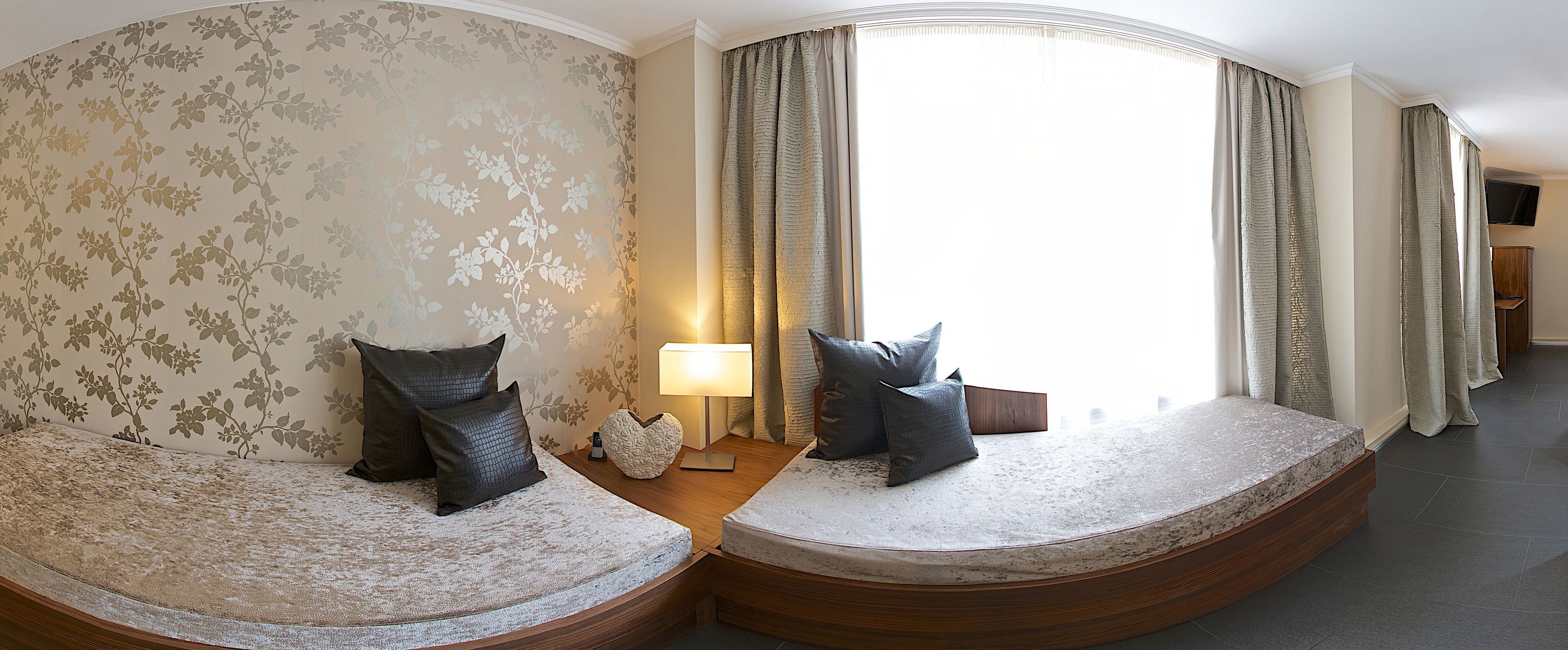 Premium bedding, in-room safe, desk, soundproofing