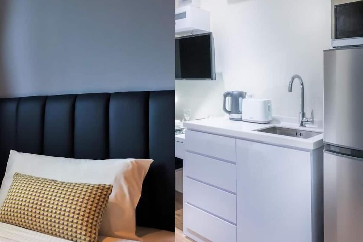 Studio, 1 Single Bed, No Windows