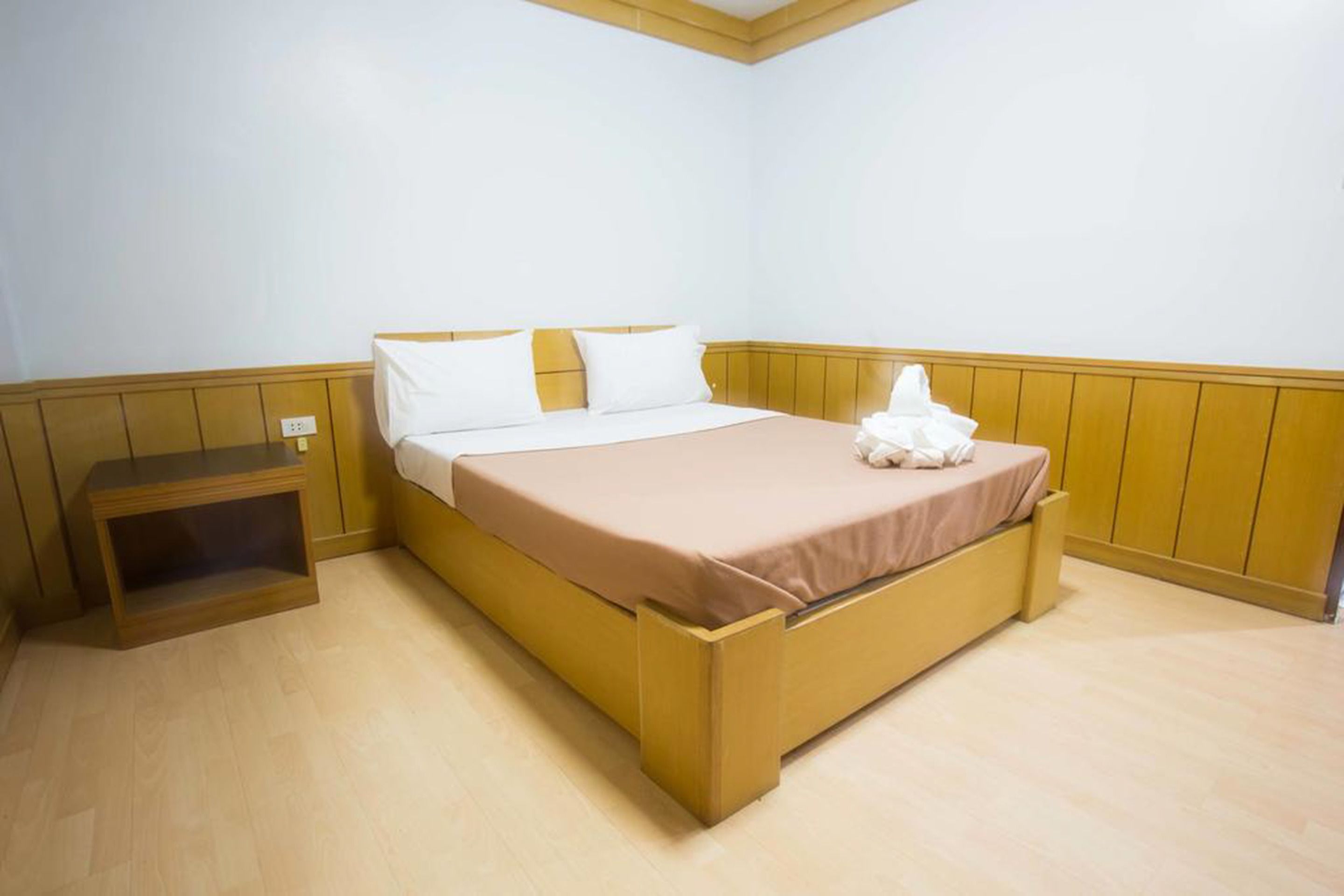 standard double room | free wifi