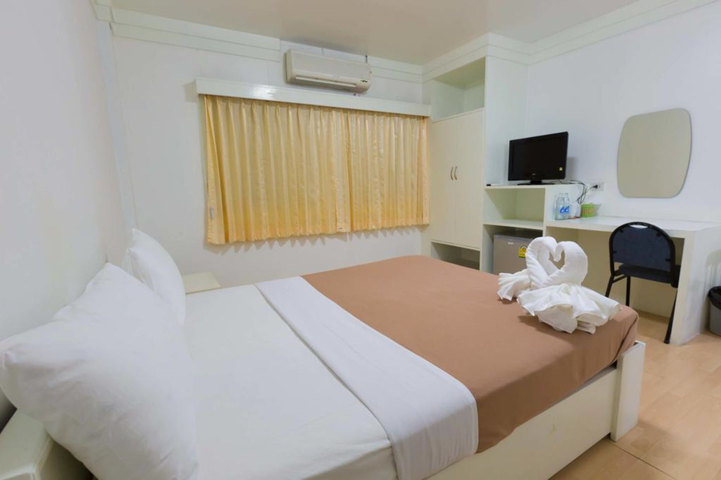 standard double room | free wifi