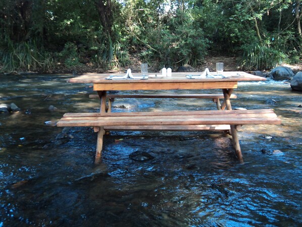 Outdoor dining