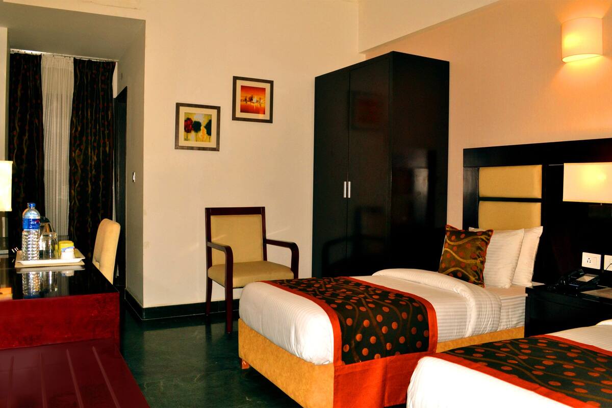 1 bedroom, premium bedding, desk, iron/ironing board