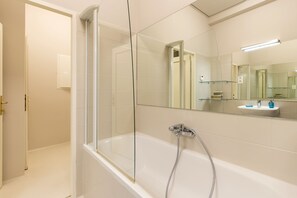 Baignoire relaxante profonde
