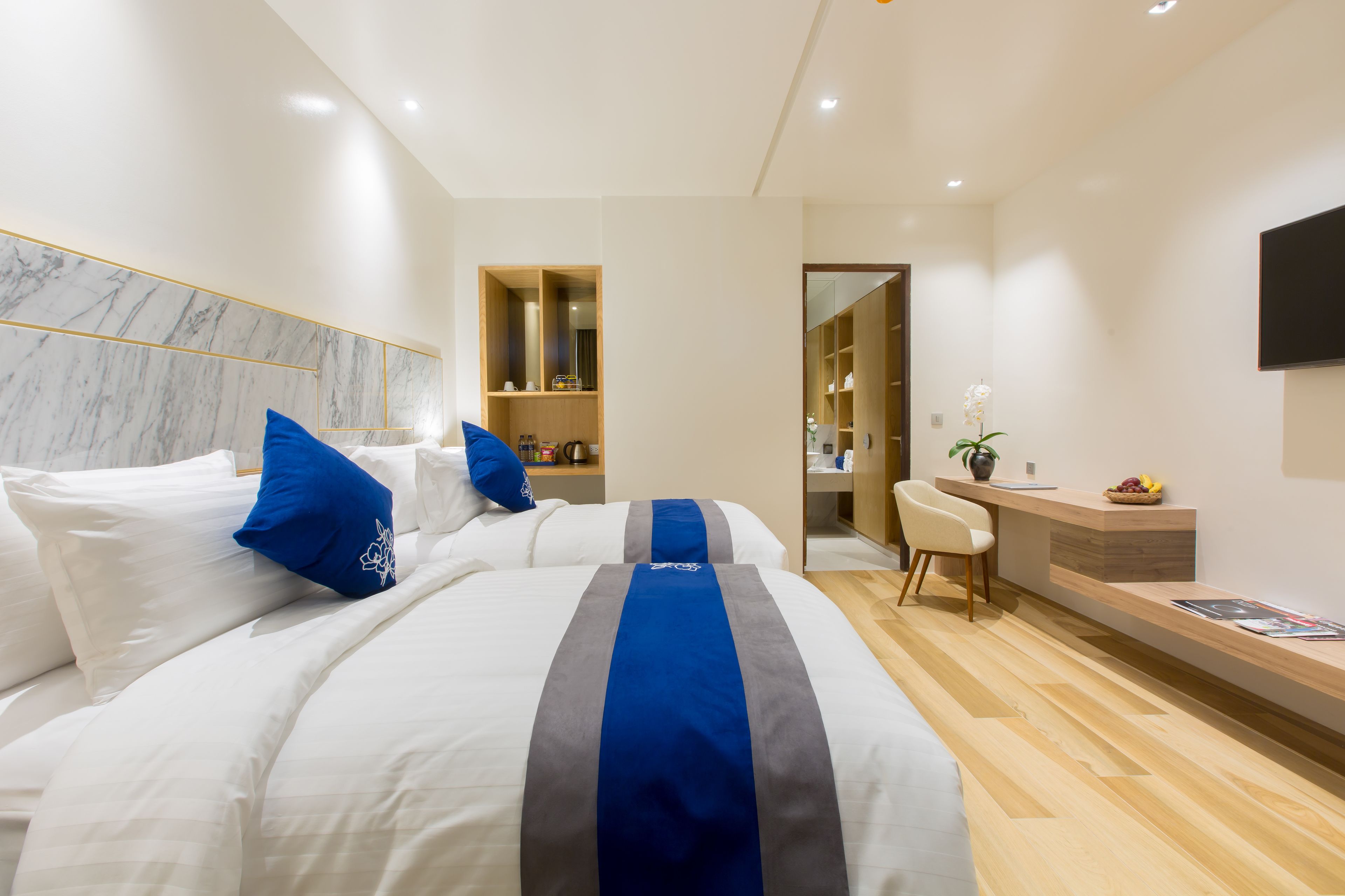 premier garden twin room | 1 bedroom, egyptian cotton sheets, premium bedding, minibar