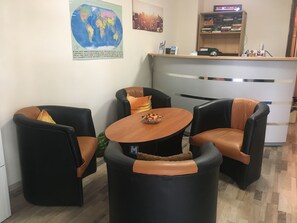 Sittområde i lobbyn