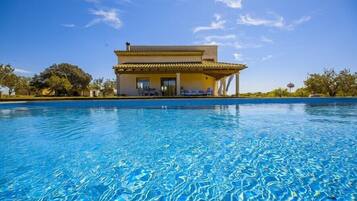 Piscina externa