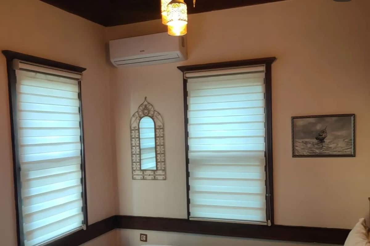 Standard Double Room | Premium bedding, minibar, desk, free WiFi