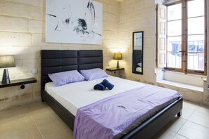 Valletta Republic St House 2 Bedrooms Apartment | 2 chambres, fer et planche à repasser, lit de bébé (gratuit)