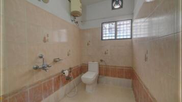 Ducha, artículos de tocador gratuitos, toallas