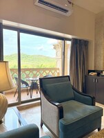 Royal Suite | Premium bedding, memory foam beds, individually decorated