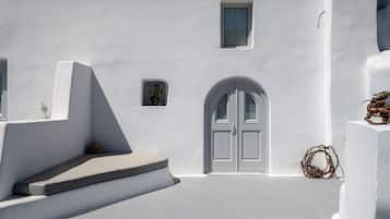 3-Bedroom Cave Residence with Hot Tub - Zacharakis | Terrace/patio