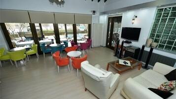 Sala de estar en el lobby