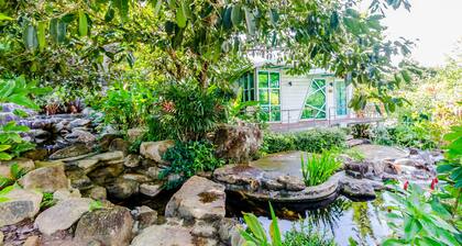 Chalong Hill Tropical Garden Homes