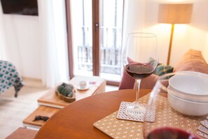 Casa de Mariana 2. COME TO SEVILLA | Iron/ironing board, free WiFi, bed sheets