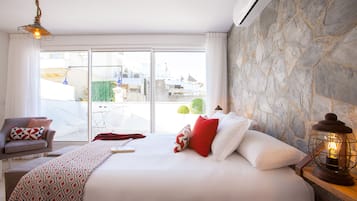 Casa de Mariana 5. Terraza. COME TO SEVILLA | Tabla de planchar con plancha, wifi gratis, ropa de cama
