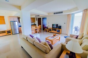 Seaview 3 Bedroom Penthouse  | Living area | LED TV, DVD player - Sea View Hua Hin Condos (Hua Hin)