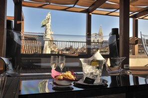 Bar (on property) - Al Theatro Palace (Venice)