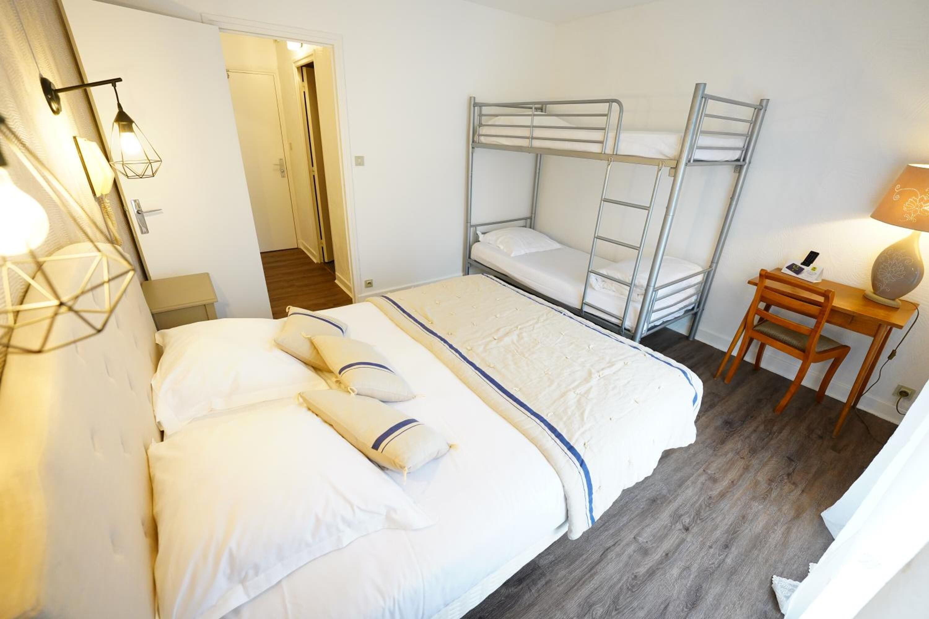 desk, soundproofing, free cots/infant beds, free wifi