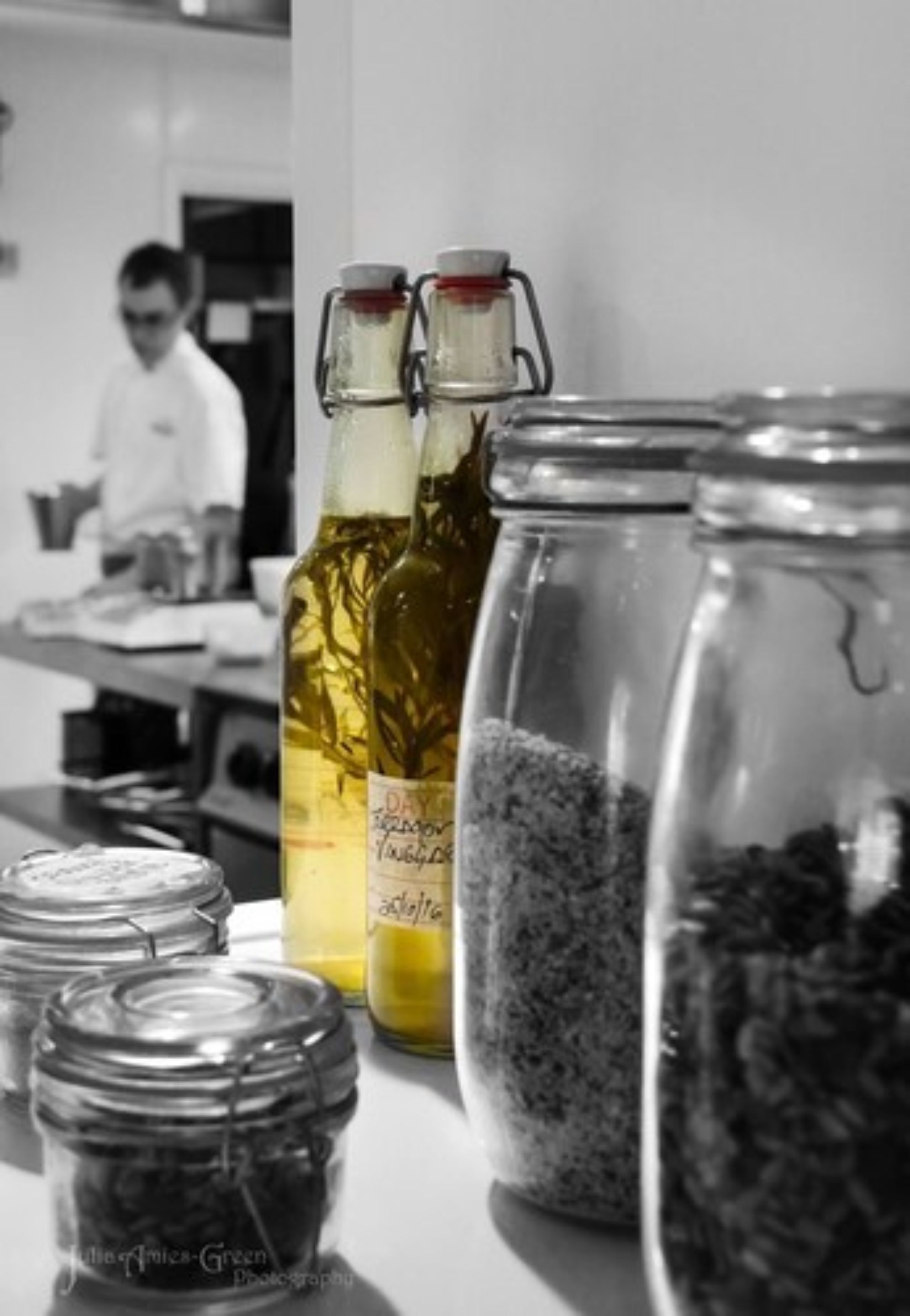 breakfast, lunch, dinner served; british cuisine