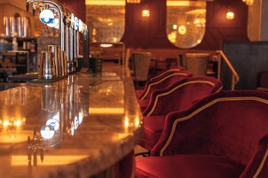 Breakfast and dinner served, British cuisine