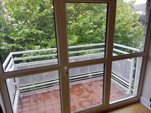 Superior Apartment, 2 Bedrooms, Garden View | 2 bedrooms, iron/ironing board, free WiFi