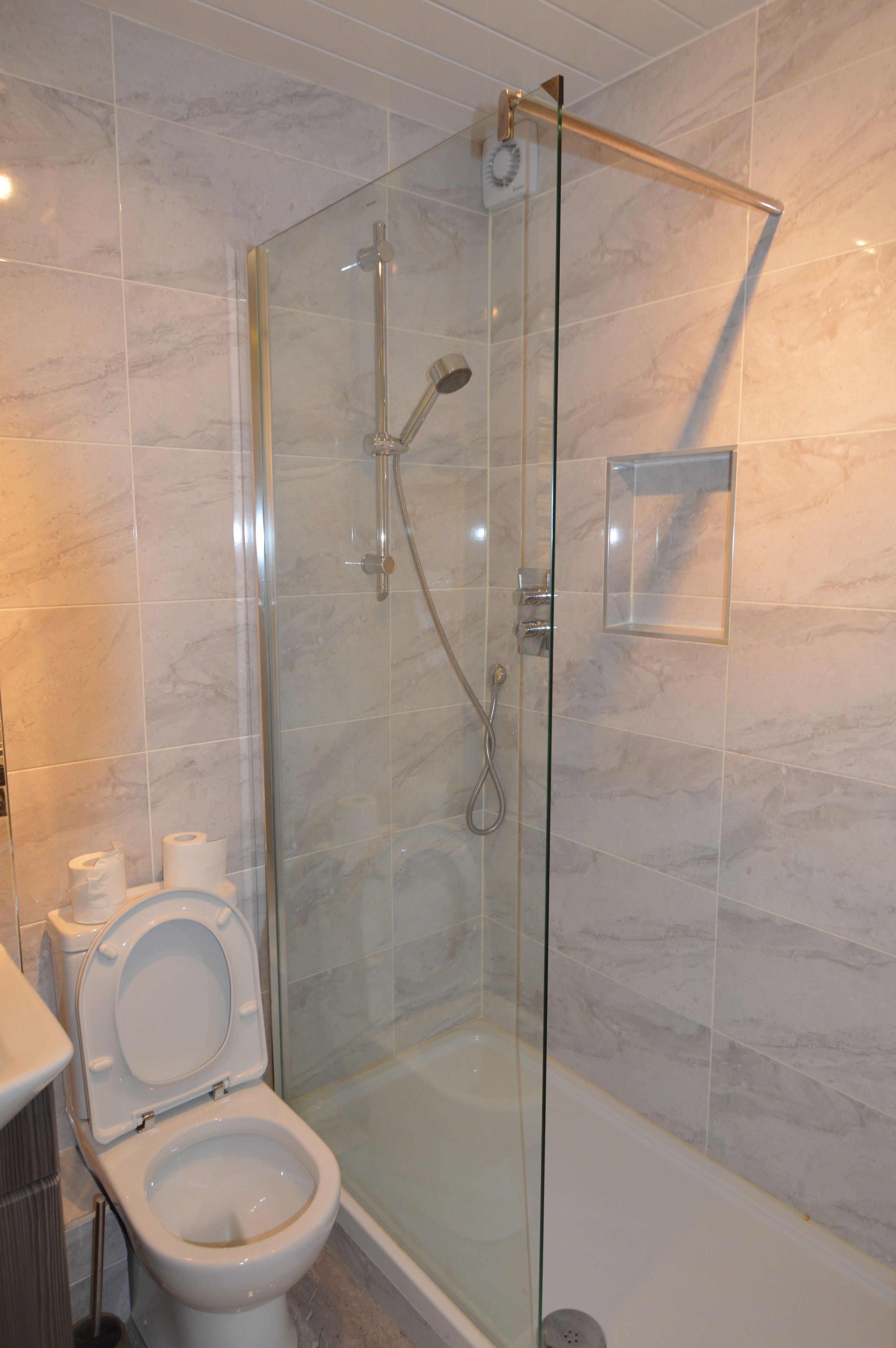 Bathroom shower