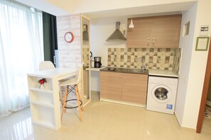 Minibar - Decebal Residence Apartments (Bucharest)