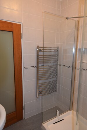 Bathroom - Portobello Quay (Dublin)