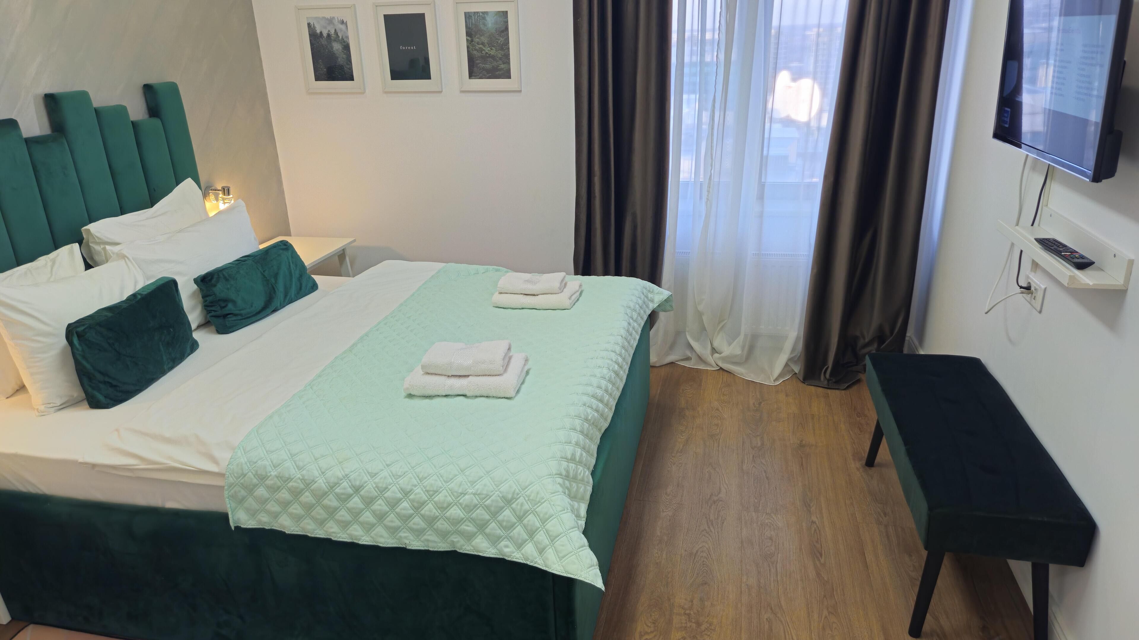 Sistema de insonorización, tabla de planchar con plancha y wifi gratis 