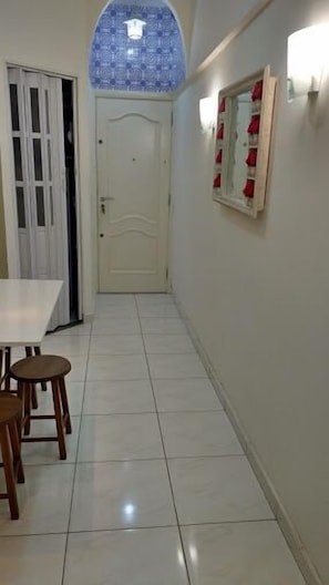 Traditional Apartment | Private kitchen | Fridge, microwave, oven