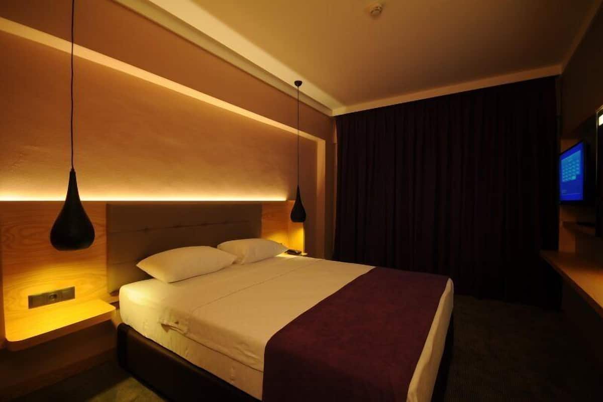 1 bedroom, minibar, in-room safe, desk