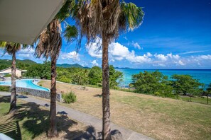 3 outdoor pools, pool umbrellas, sun loungers - Karibea Sainte Luce hotel (Sainte-Luce)